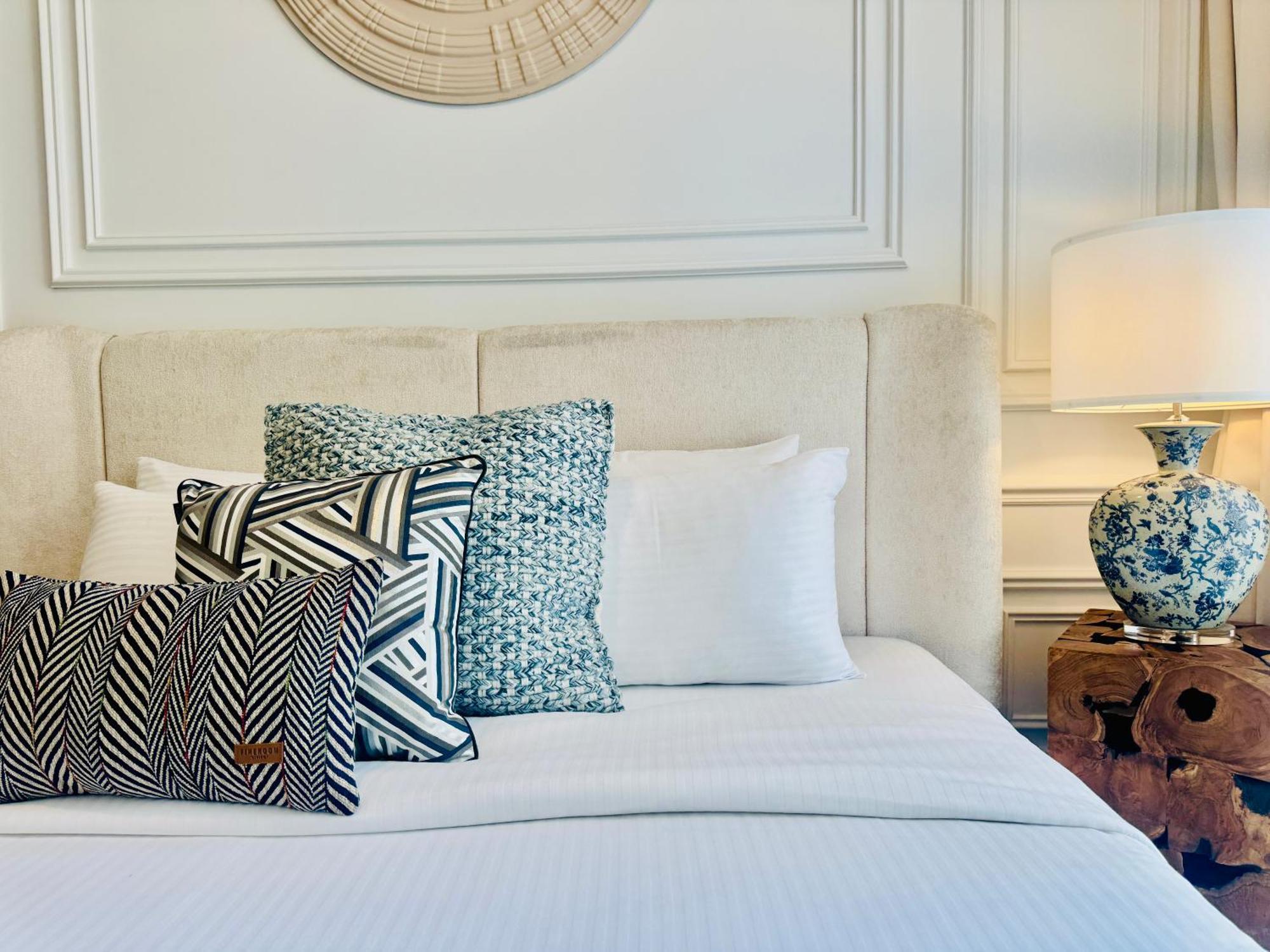 Venduras Homes - Tower, Downtown Dubai, Burj Views * Dubai