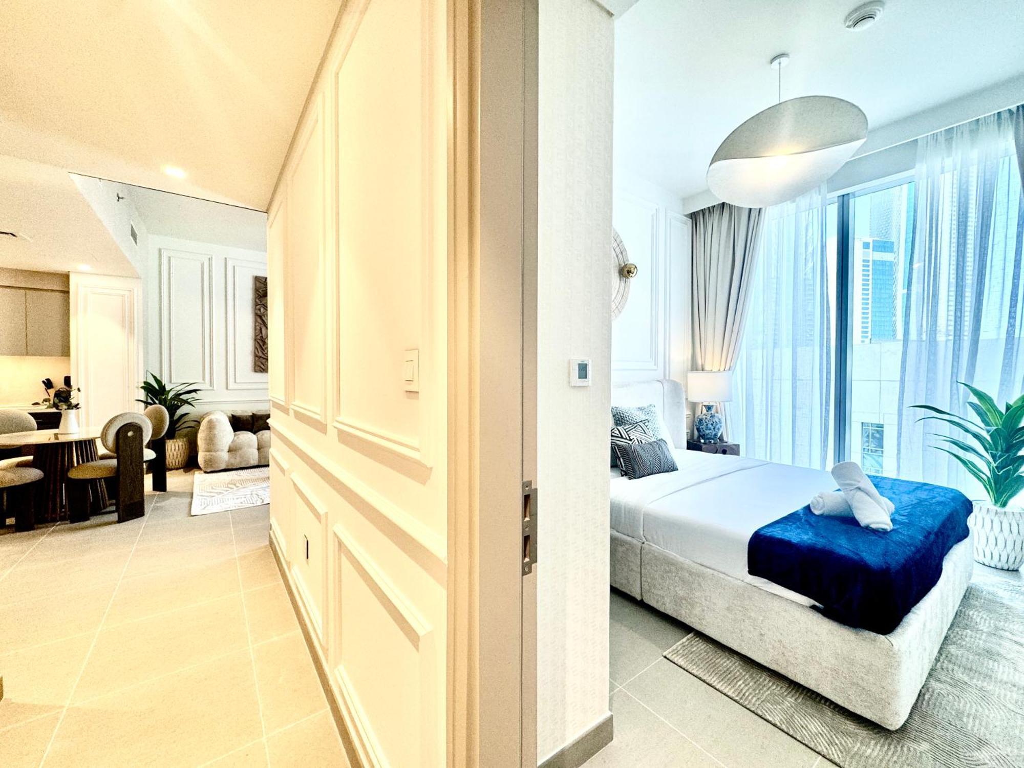 Venduras Homes - Tower, Downtown Dubai, Burj Views Apartment