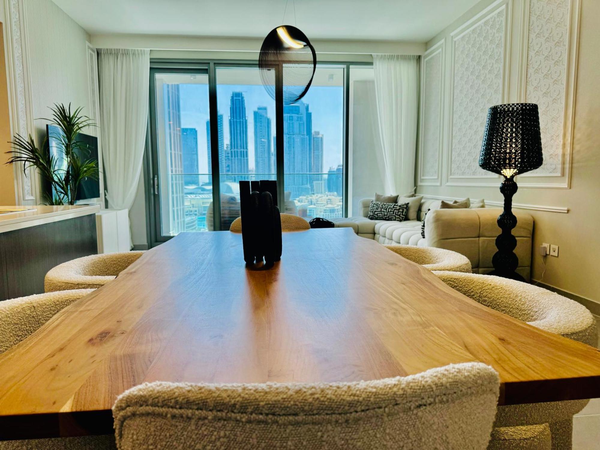 Venduras Homes - Tower, Downtown Dubai, Burj Views Apartment *