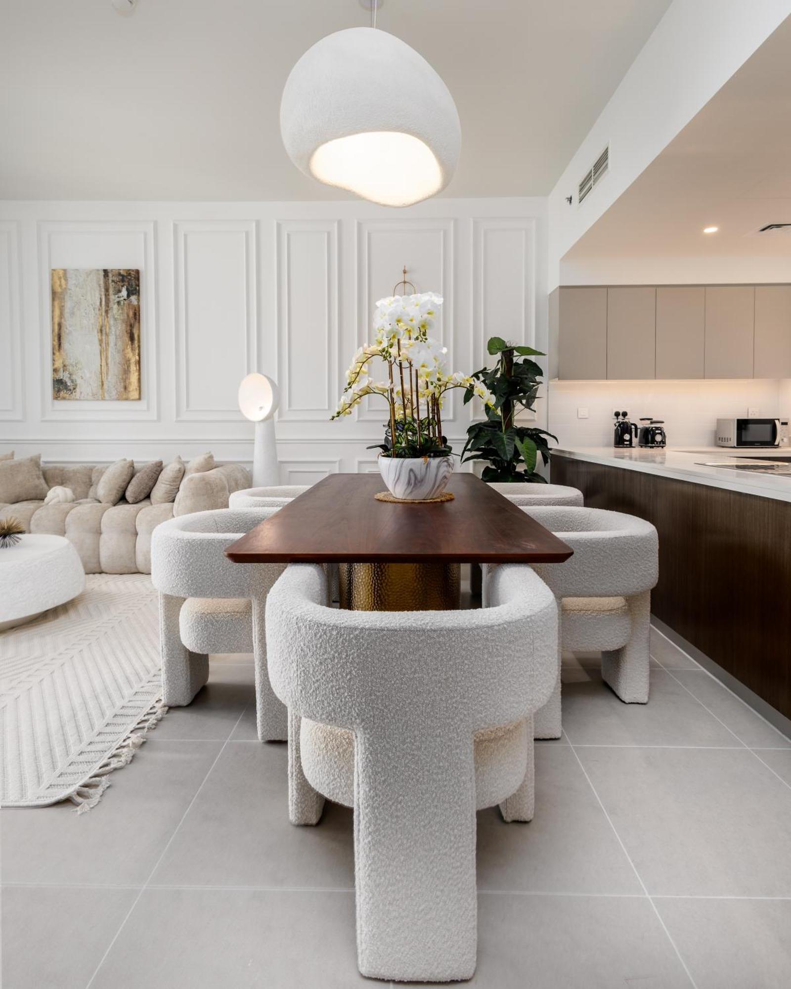 Apartment Venduras Homes - Tower, Downtown Dubai, Burj Views *