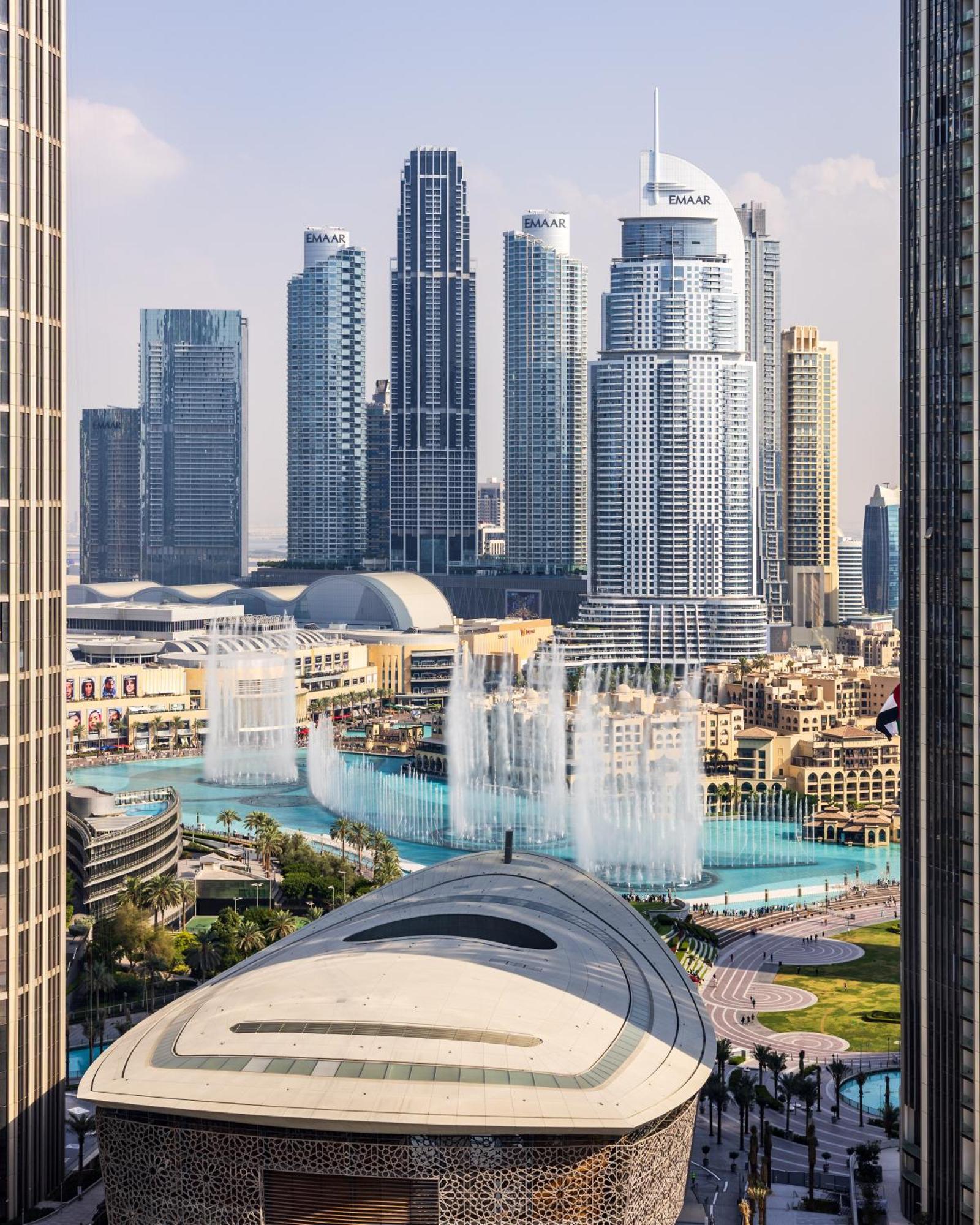 Venduras Homes - Tower, Downtown Dubai, Burj Views Apartment *